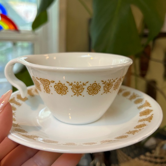 Butterfly gold Corelle hook cup and saucer - Picture 6 of 8